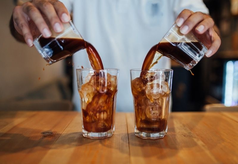 Cold Brew maidolla ja makusiirapilla