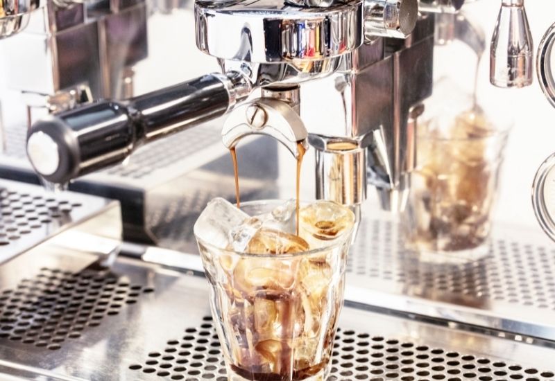 Iskaffe - ett härligt svalkande och mångsidig kaffedryck