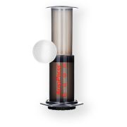 AeroPress kahvinkeitin + metallinen kestosuodatin